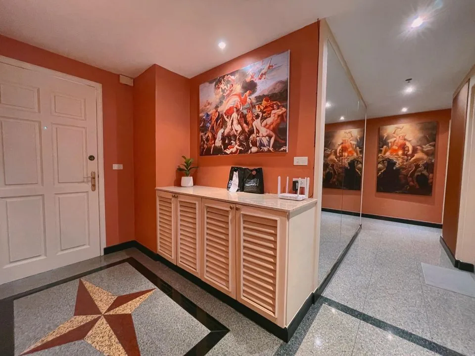 Property photos for The Royal Place 1