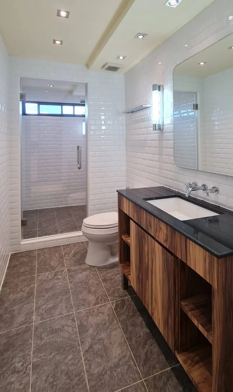 Property photos for Penthouse Condominium