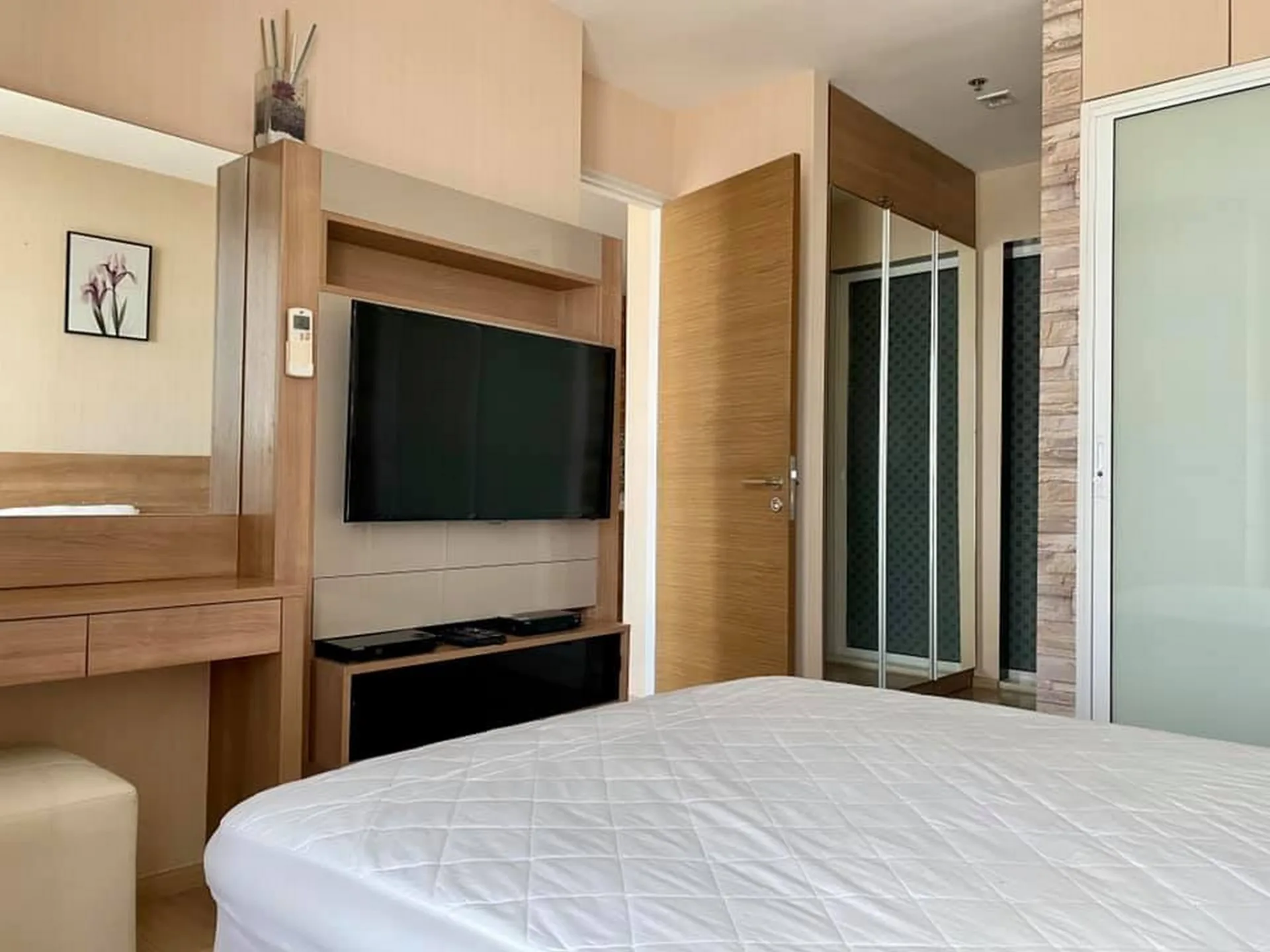 Property photos for Rhythm Sukhumvit 50