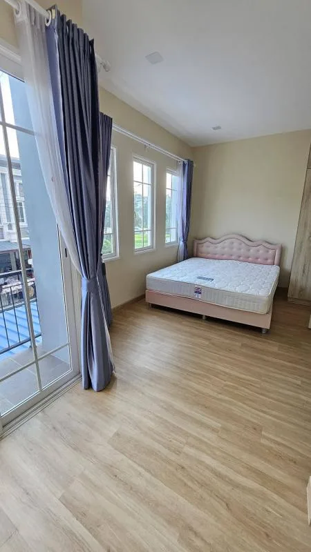 Property photos for Golden Neo Sukhumvit Lasalle