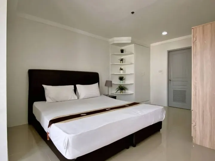 Property photos for The Waterford Diamond