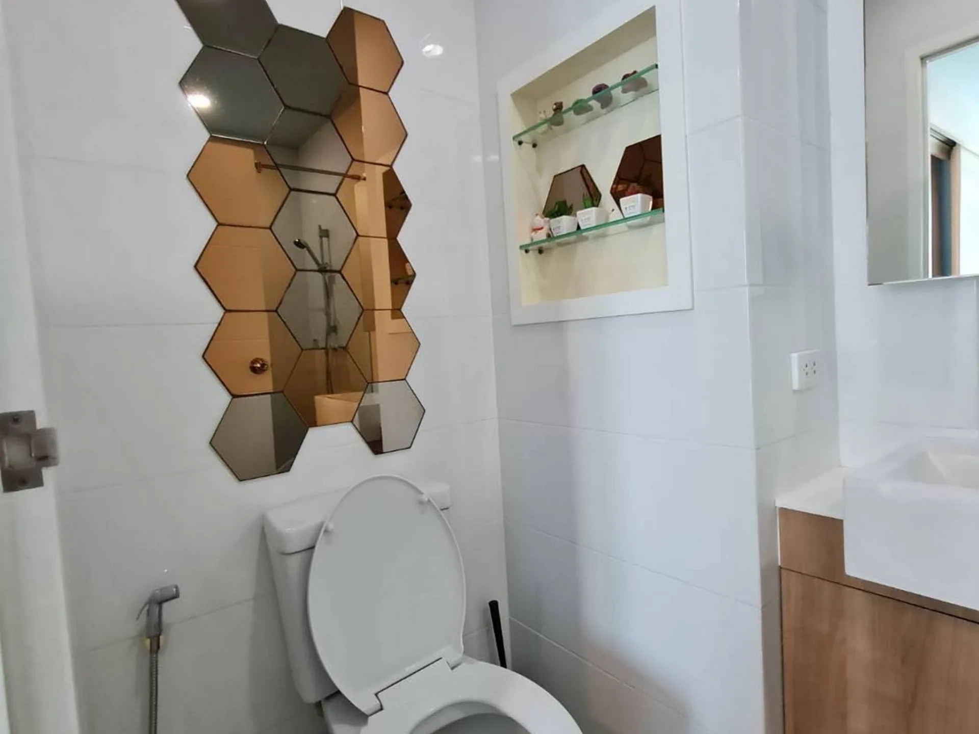 Property photos for Blocs 77