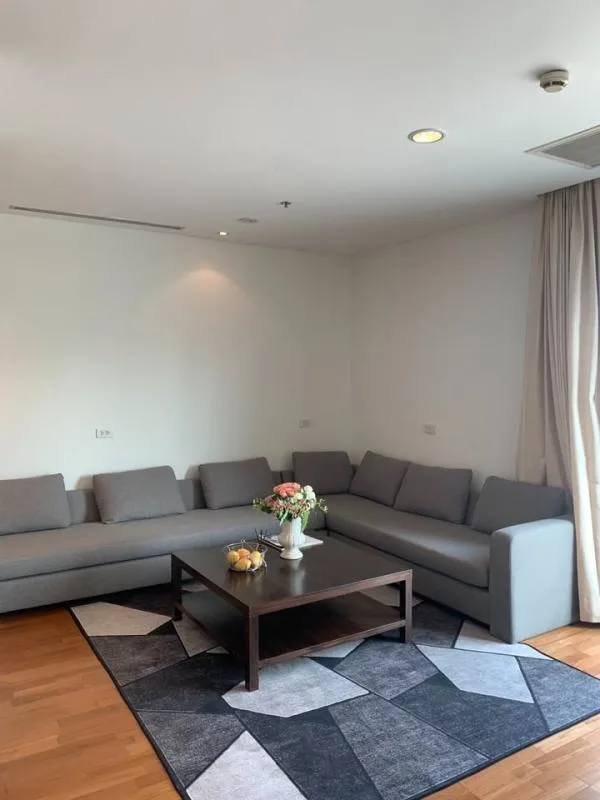 Property photos for Royal Residence Park