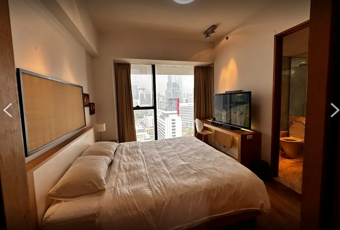 Property photos for The Met