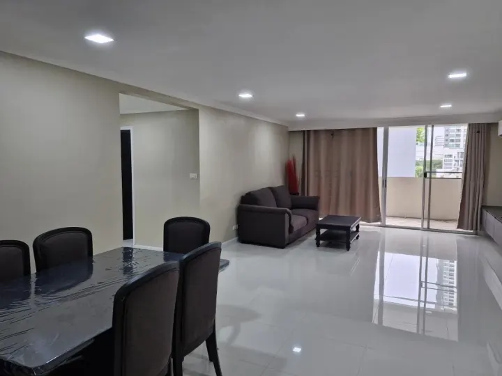 Property photos for D.S. Tower 2 Sukhumvit 39