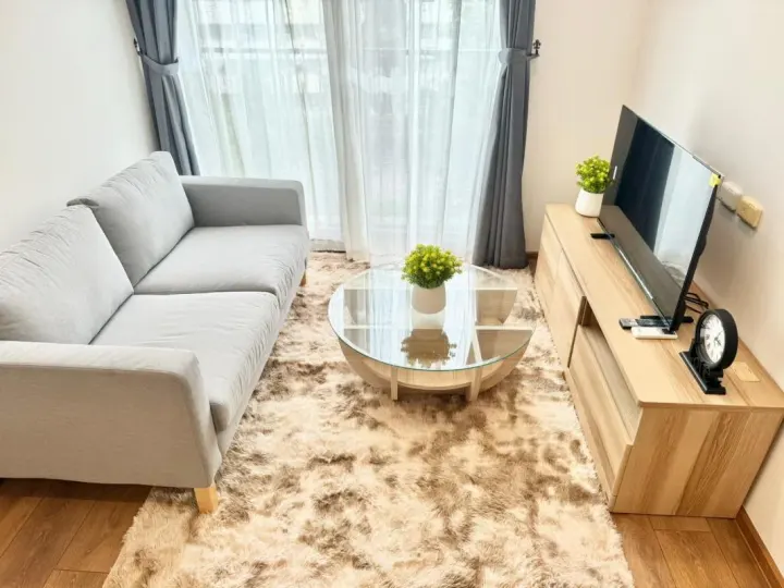 Property photos for Noble BE 33