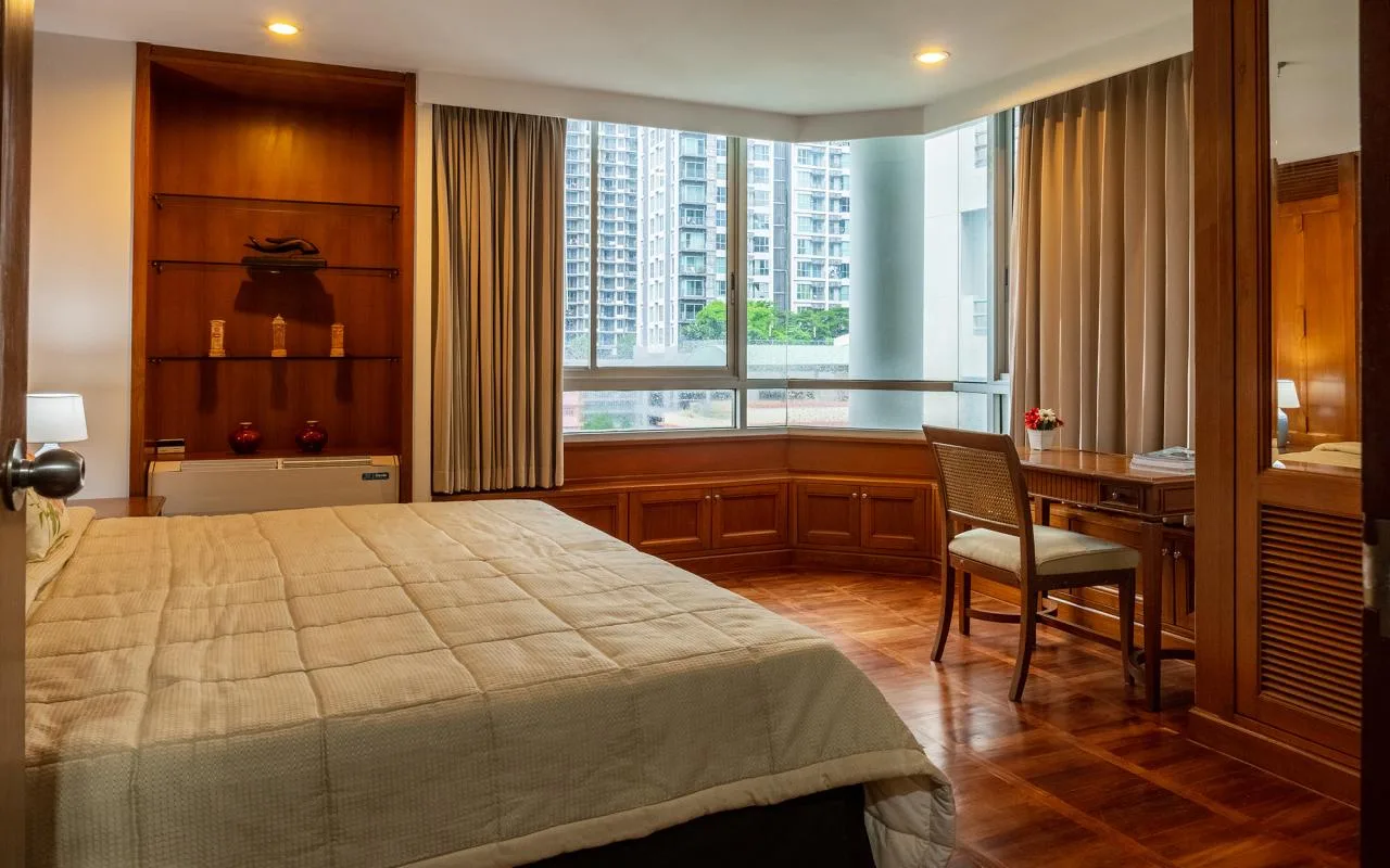 Property photos for Suan Phinit Place