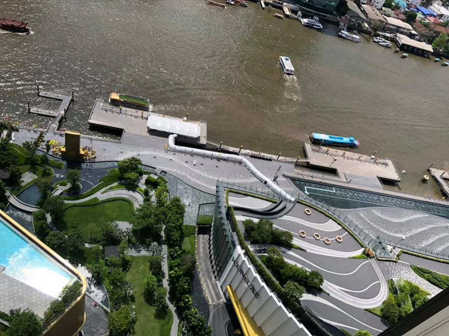Property photos for Magnolias Waterfront Residences