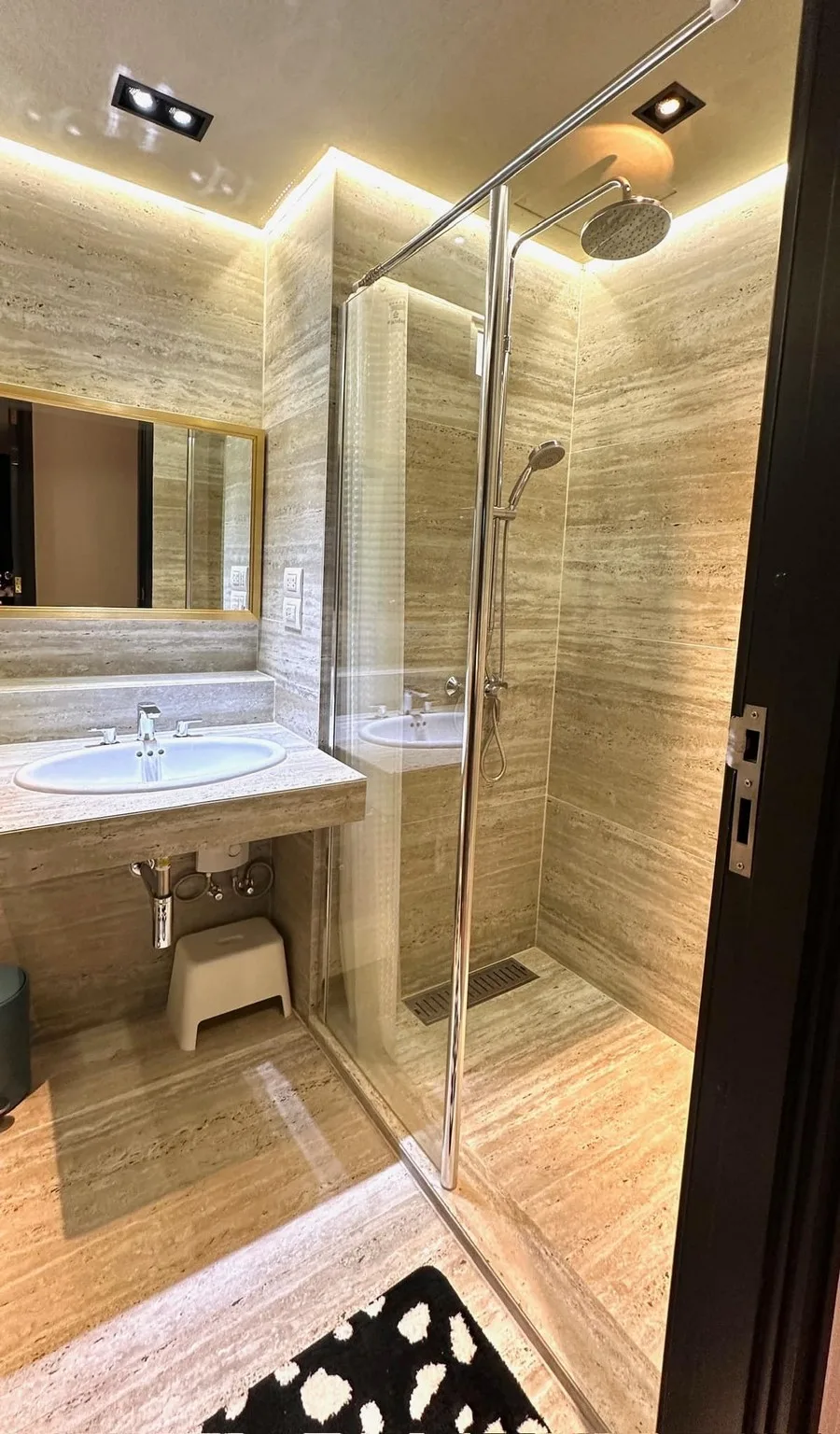 Property photos for Ivy Thonglor
