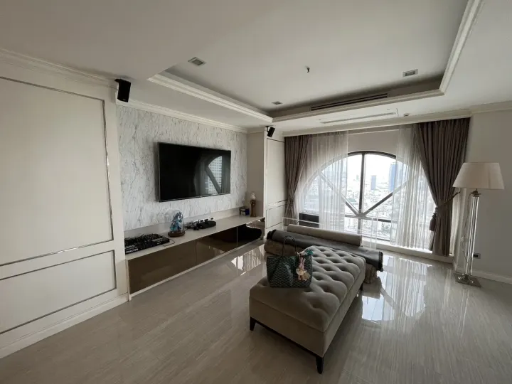 Property photos for State Tower