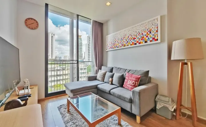 Property photos for Noble BE 33