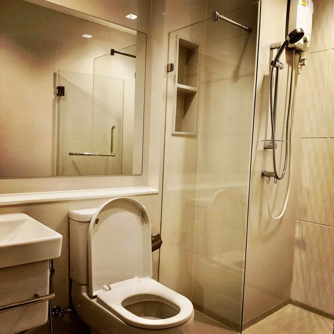 Property photos for LIFE Asoke - Rama 9