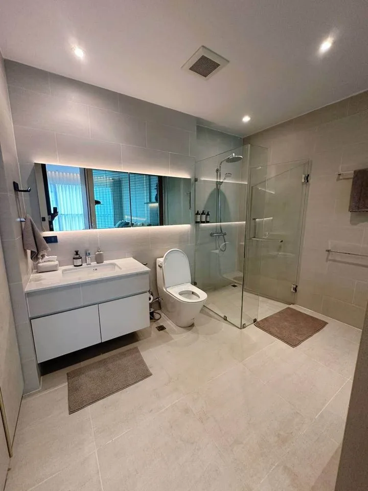 Property photos for The Address Chidlom