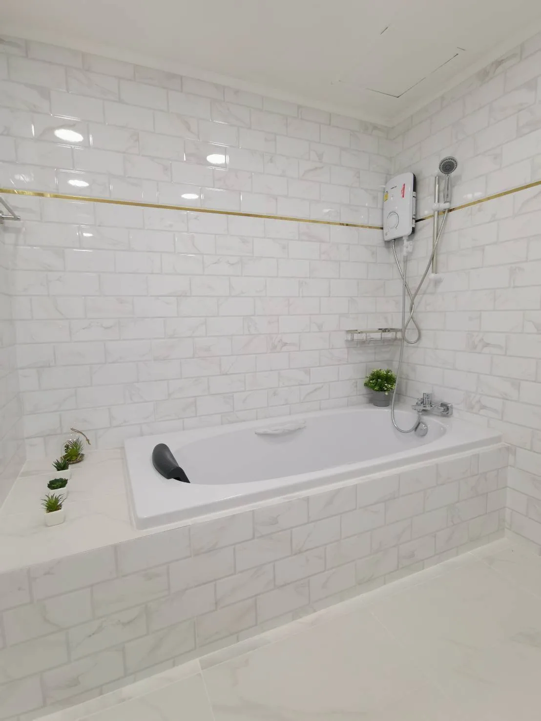 Property photos for Flora Ville