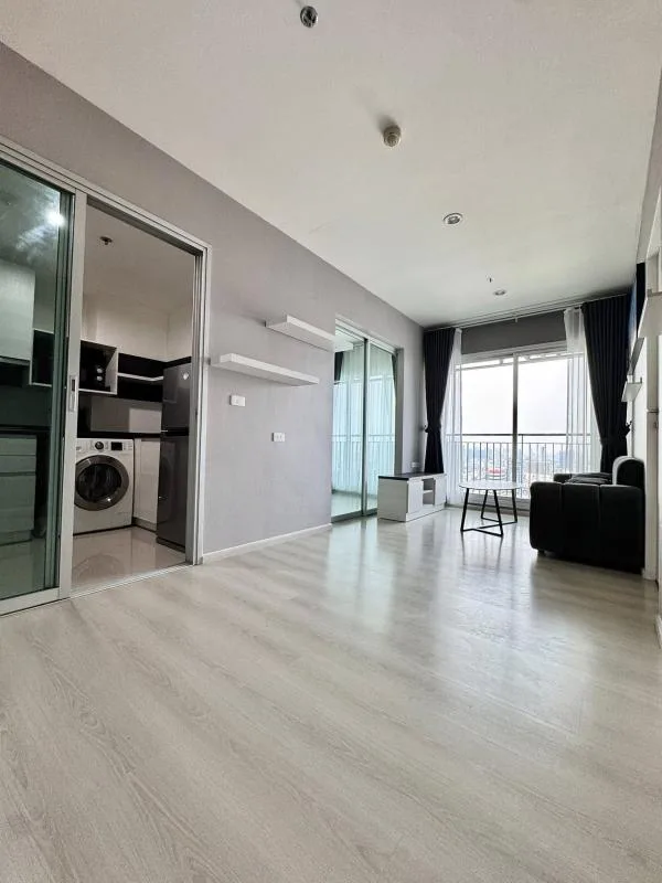 Property photos for Life Ratchadapisek
