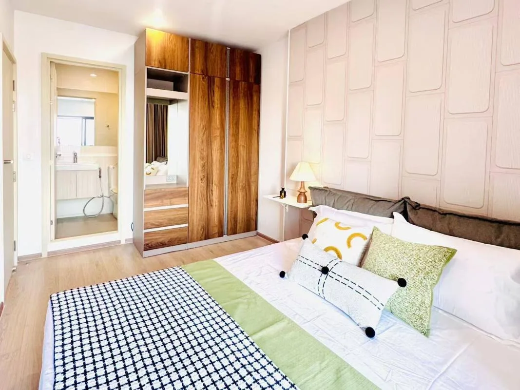 Property photos for Life Rama 4 - Asoke