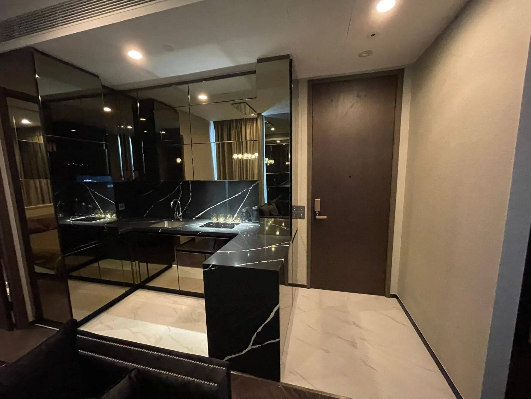 Property photos for The Esse Sukhumvit 36