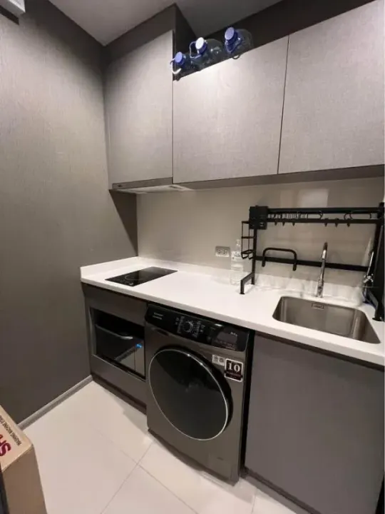 Property photos for Life Asoke Hype