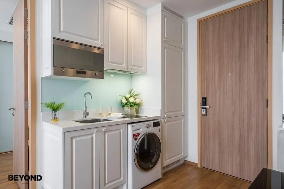 Property photos for Noble BE 33