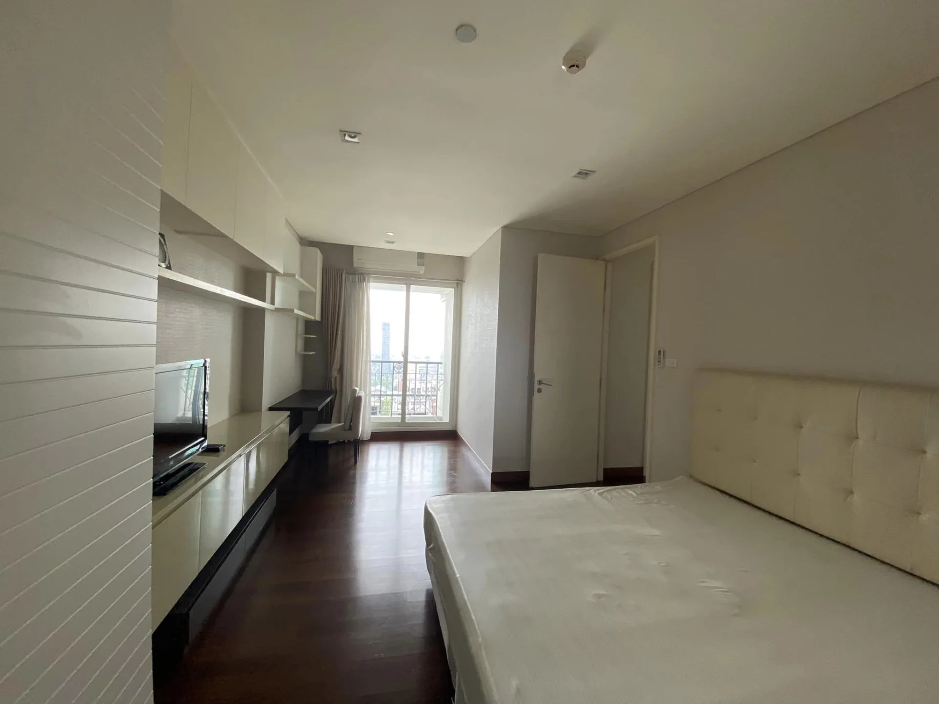 Property photos for Ivy Thonglor