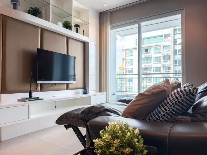 Property photos for Circle Condominium