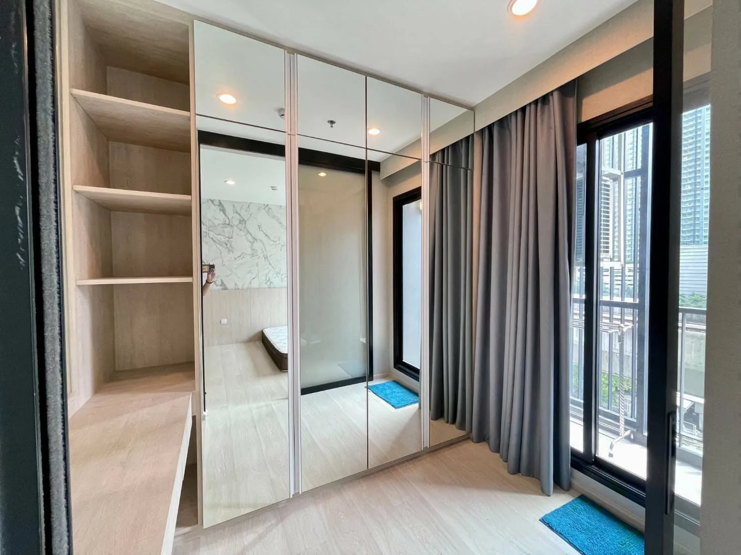 Property photos for Life Asoke