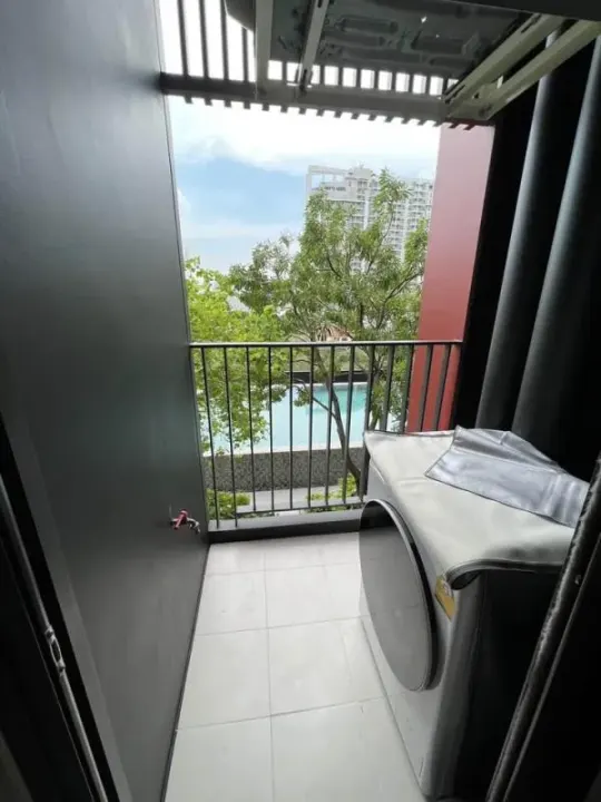 Property photos for Life Asoke Hype