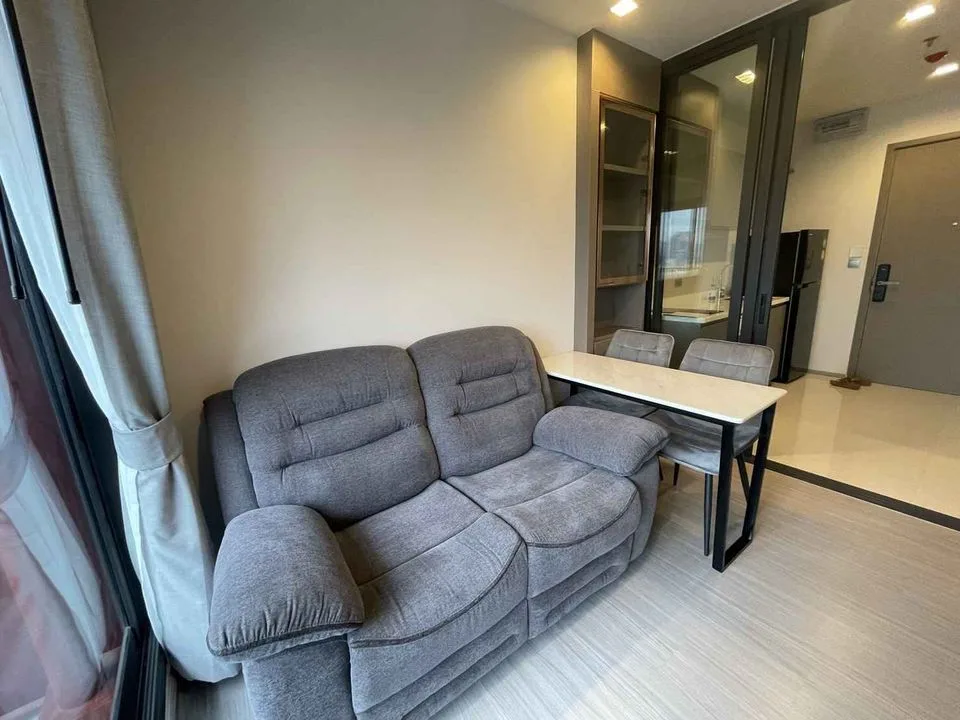 Property photos for Life Asoke Hype