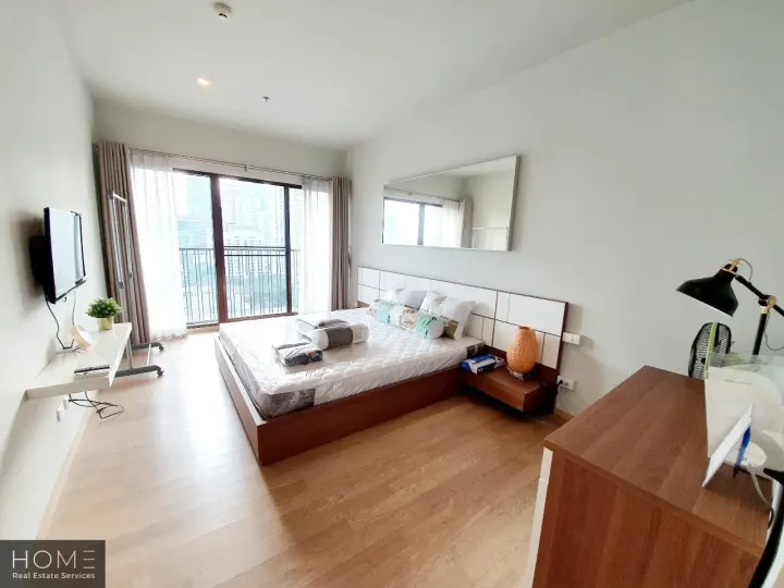 Property photos for Noble Refine