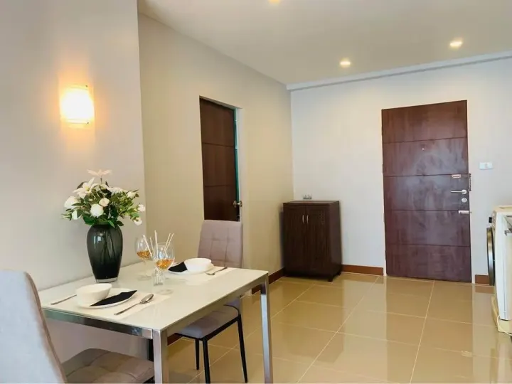 Property photos for Tourmaline Gold Sathorn - Taksin