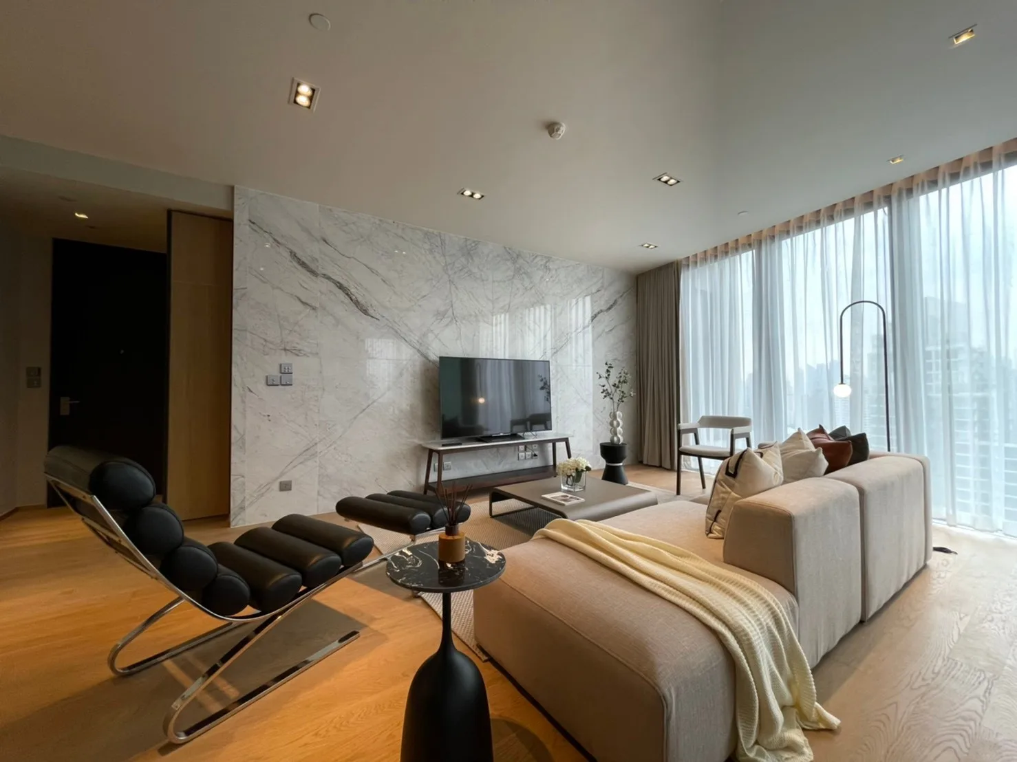 Property photos for BEATNIQ Sukhumvit 32