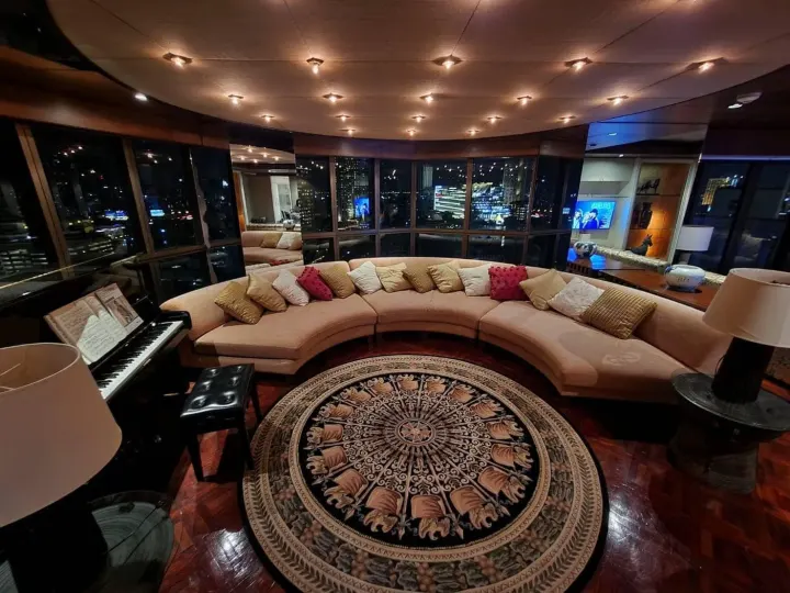 Property photos for State Tower