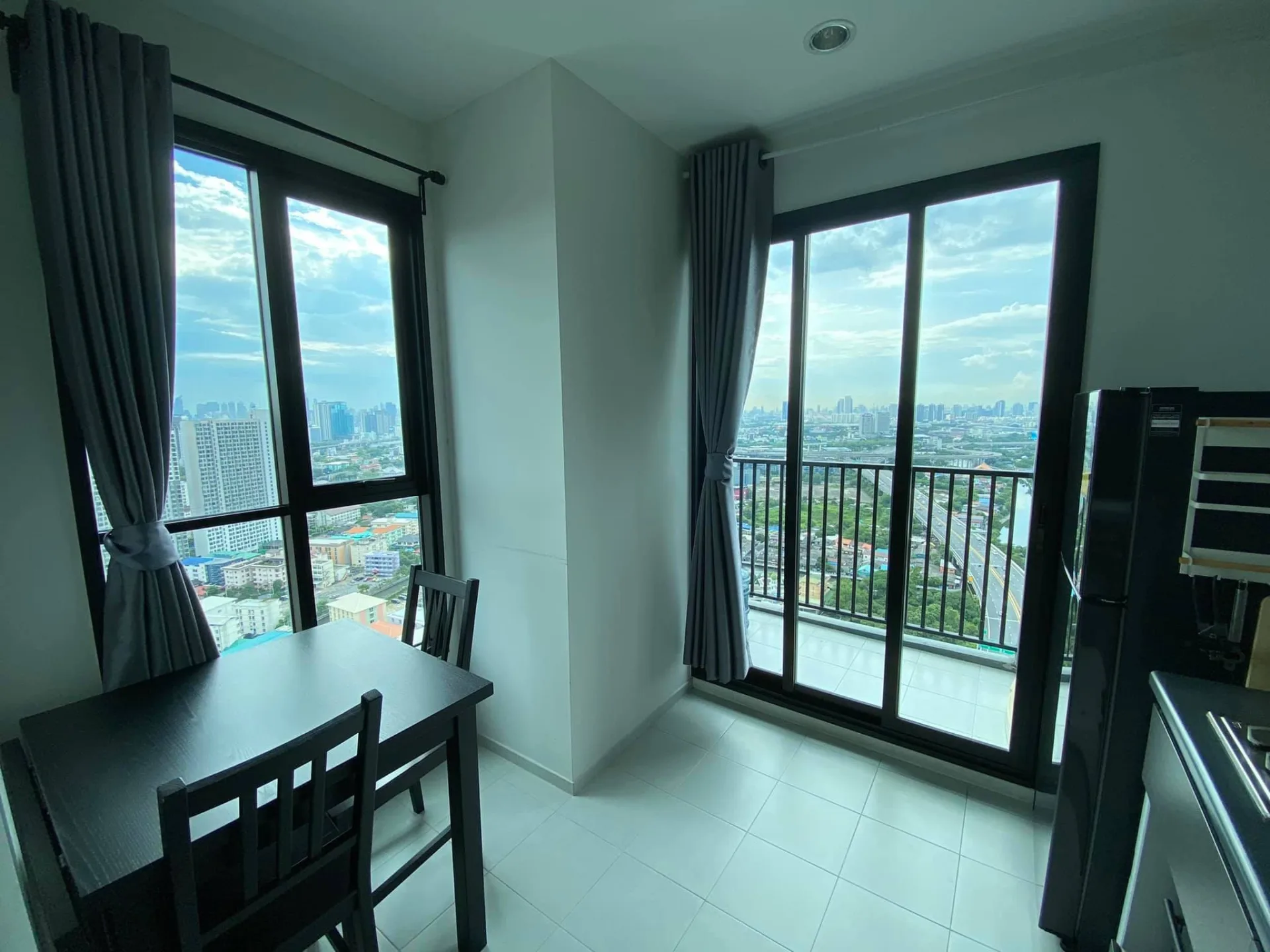 Property photos for The Base Rama 9 - Ramkhamhaeng