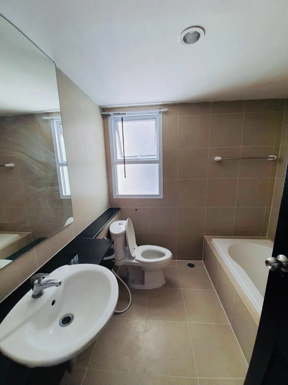 Property photos for Z2 Lat Phrao