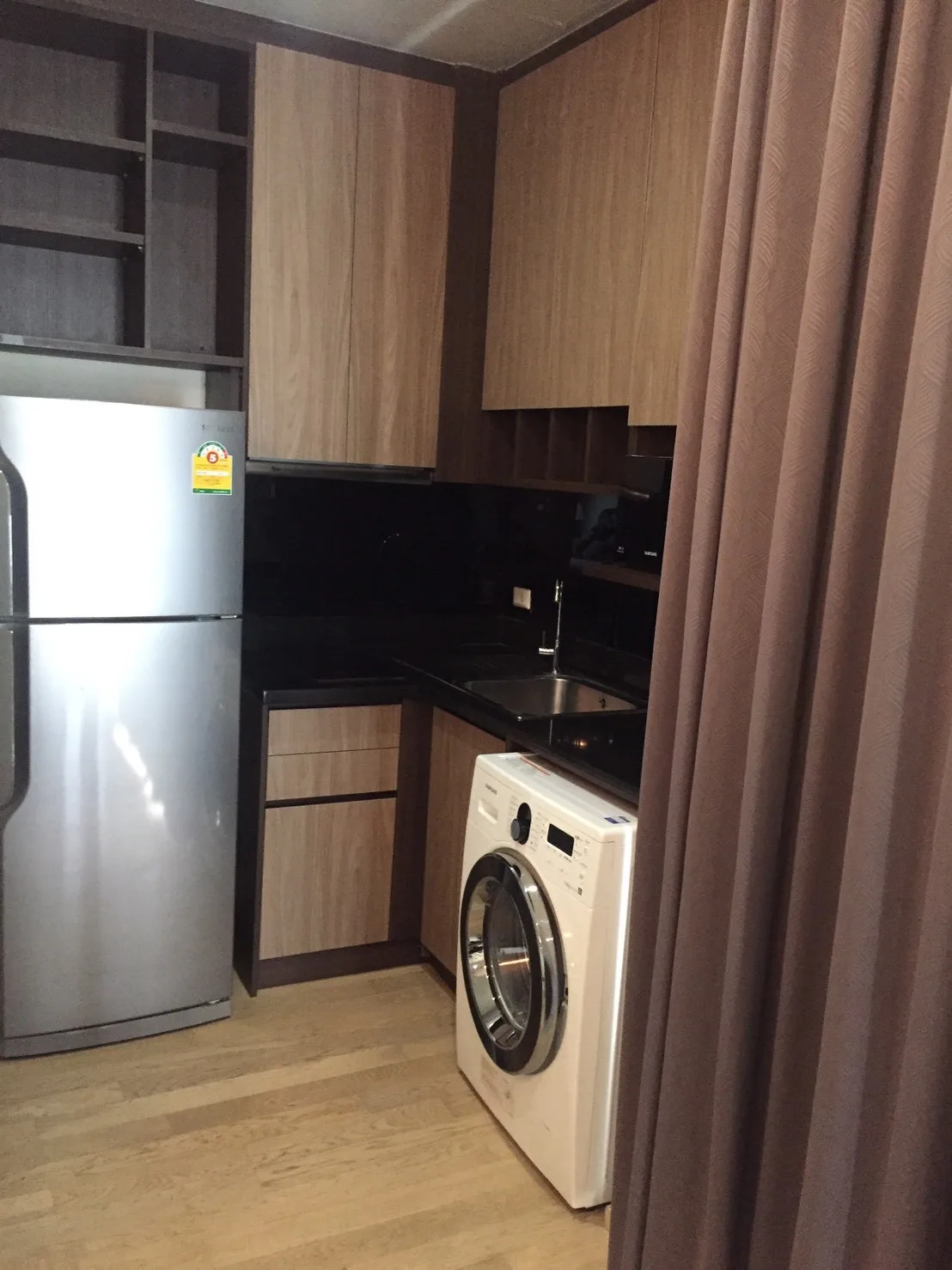 Property photos for Noble Refine