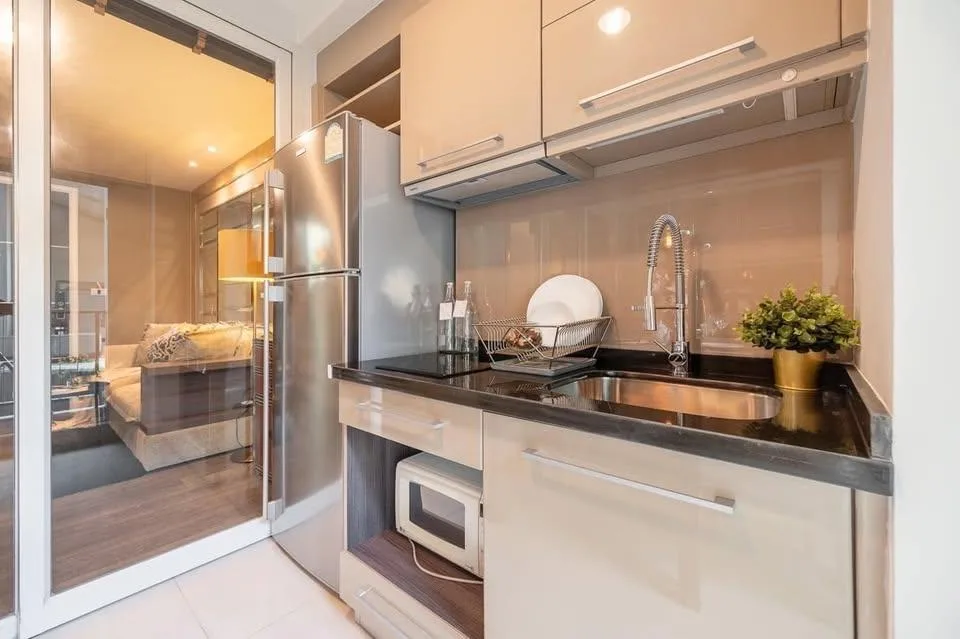Property photos for The Crest Sukhumvit 49