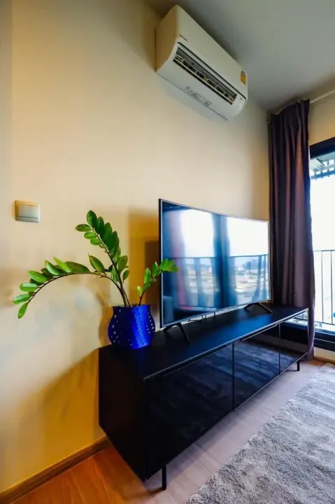 Property photos for Life Asoke Hype