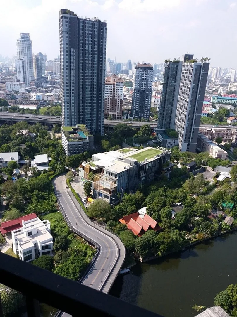 Property photos for The Base Sukhumvit 77