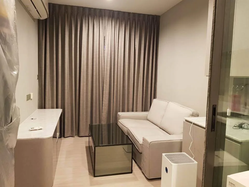 Property photos for Life Asoke Hype