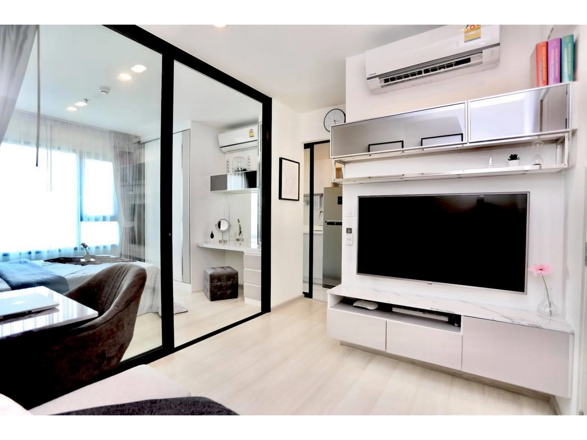 Property photos for Life Asoke