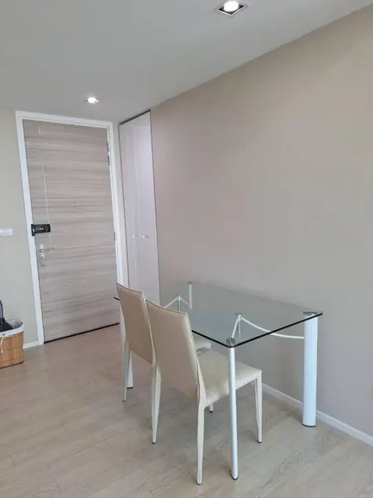 Property photos for The Room Sukhumvit 21