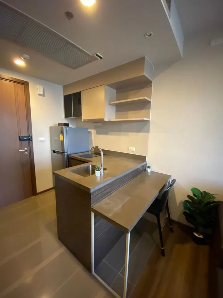 Property photos for Onyx Phaholyothin