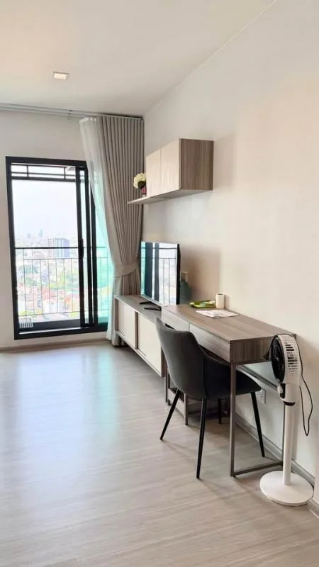 Property photos for Life Sathorn Sierra
