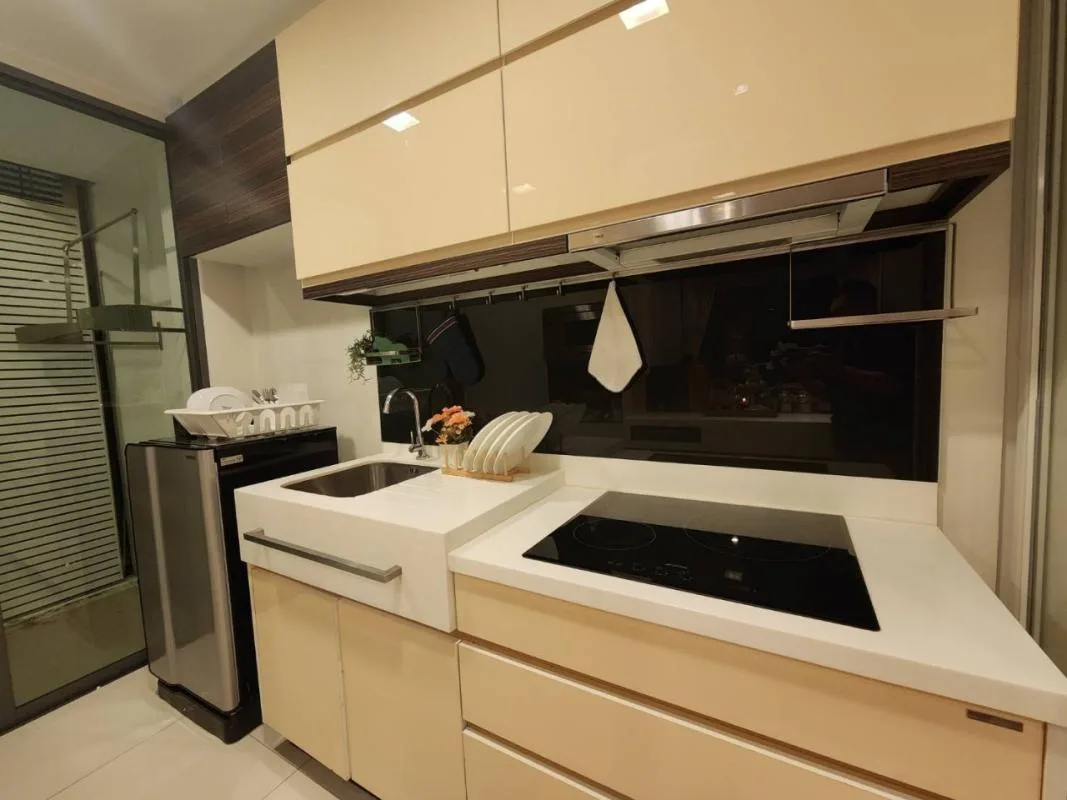 Property photos for The Room Sukhumvit 62