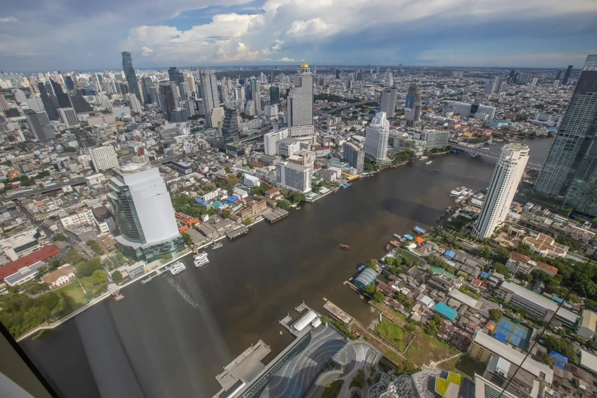 Property photos for Magnolias Waterfront Residences