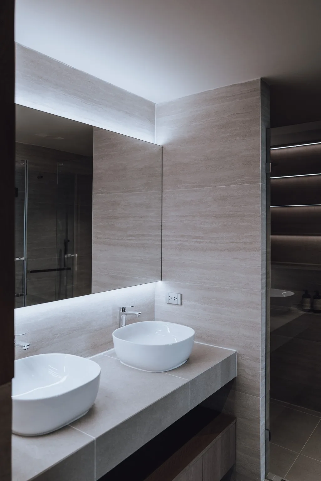 Property photos for Supreme Elegance