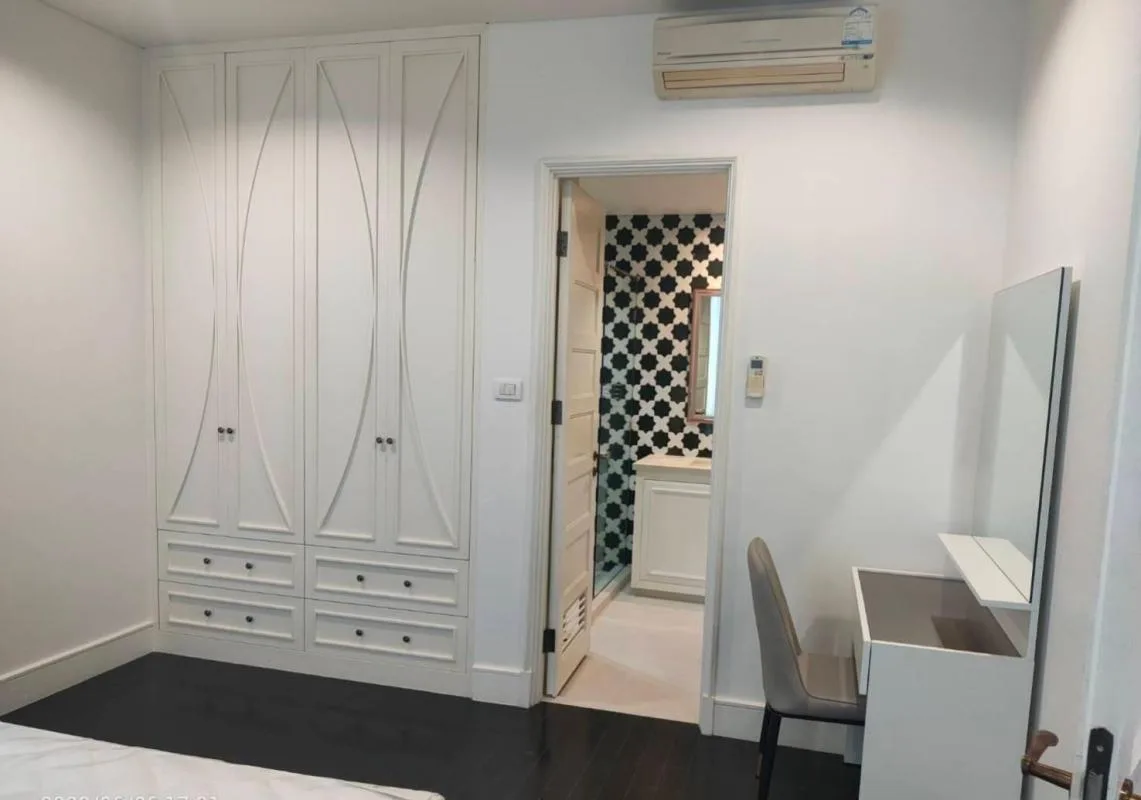 Property photos for Aguston Sukhumvit 22