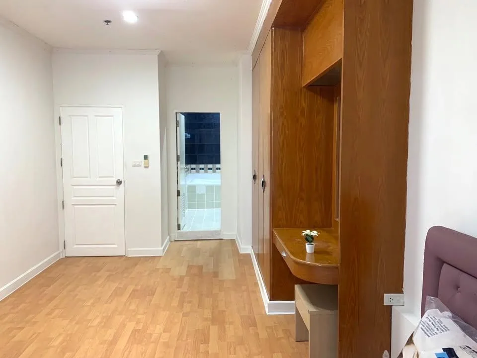 Property photos for The Waterford Thonglor 11