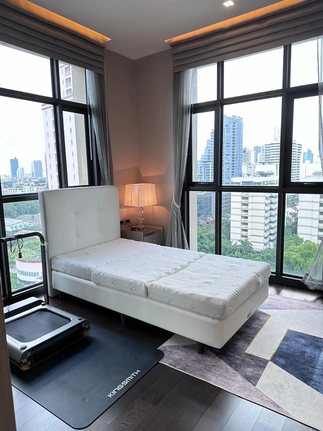 Property photos for The XXXIX by Sansiri