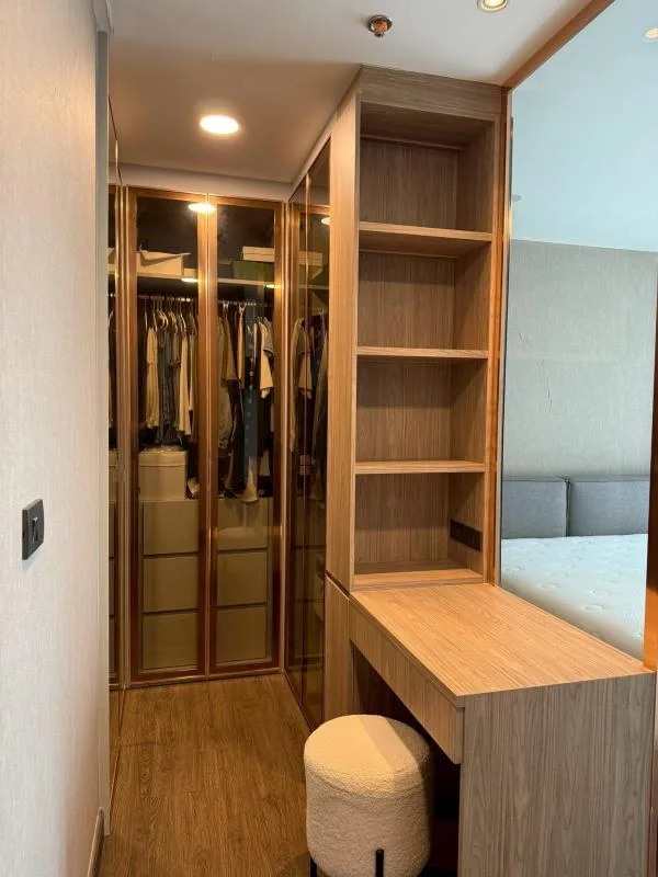Property photos for The Rajdamri